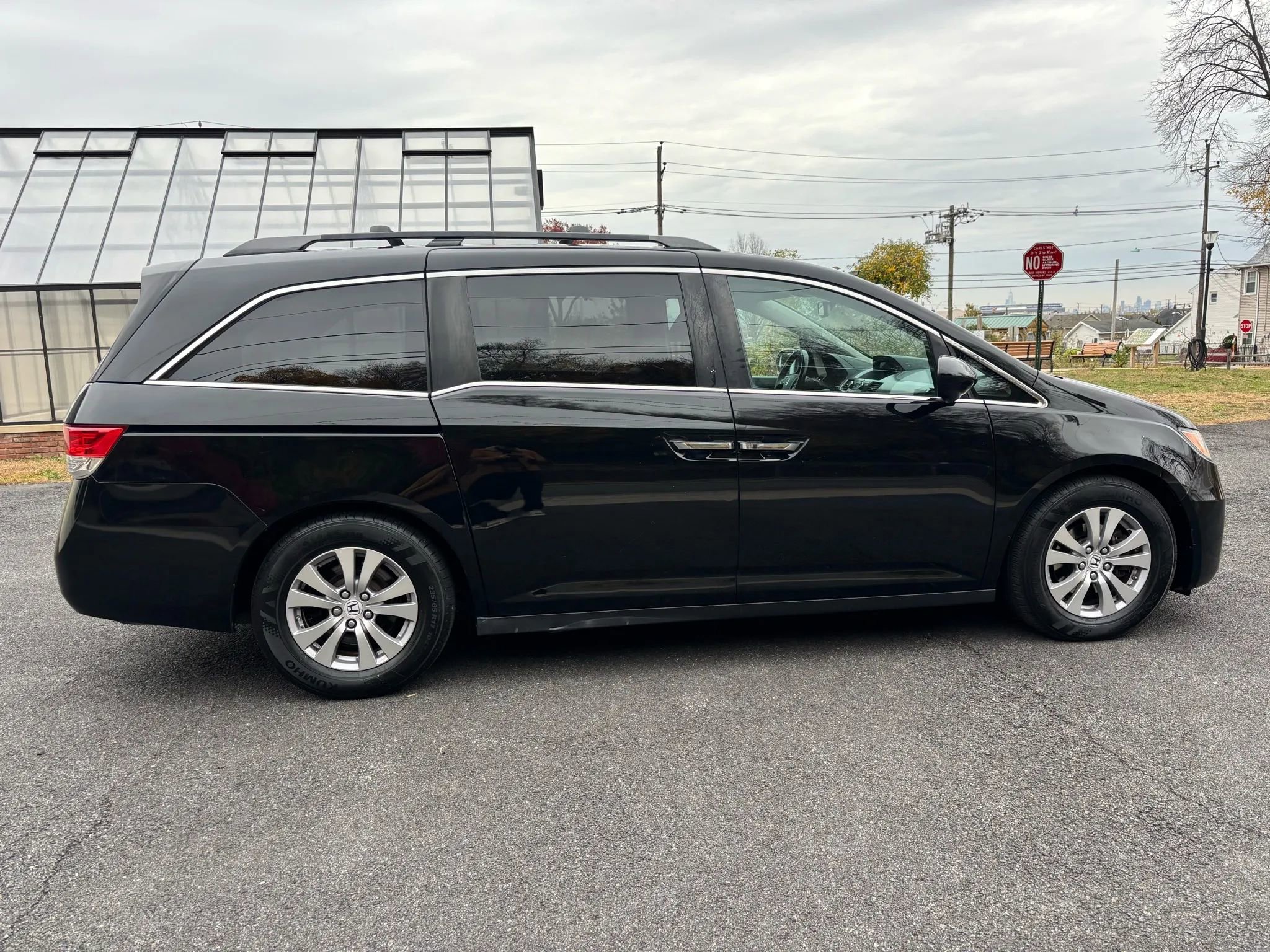 Used 2017 Honda Odyssey EX-L image 10