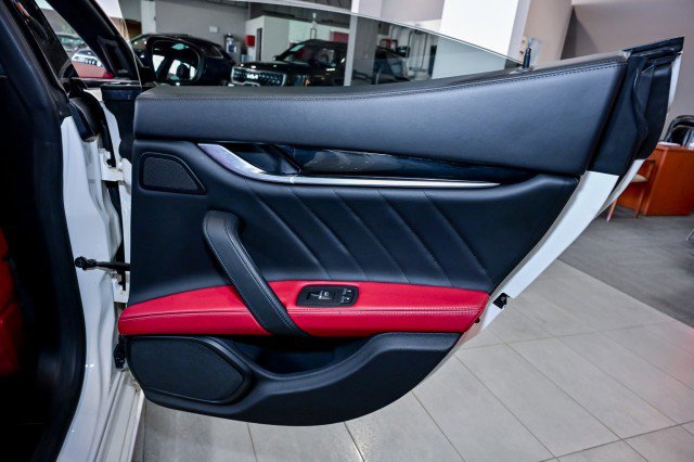 Used 2022 Maserati Ghibli Modena image 26