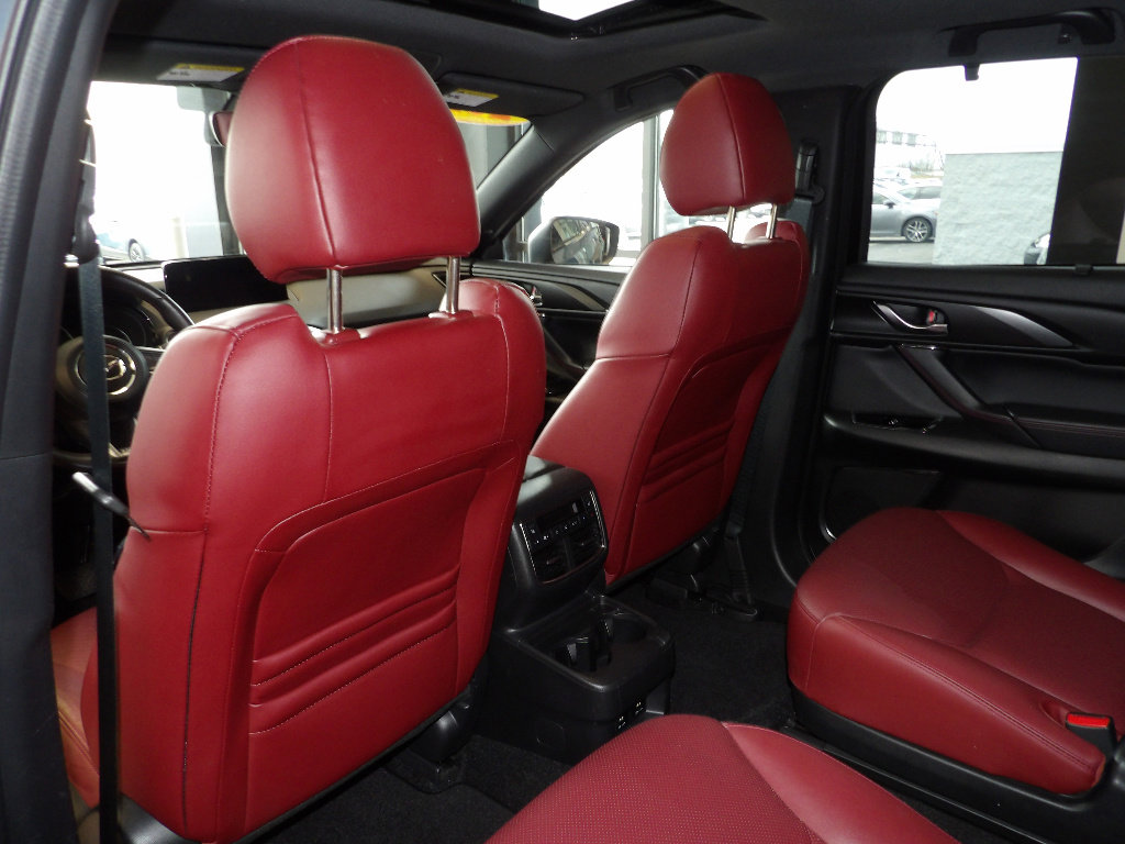 Certified 2023 MAZDA CX-9 Carbon Edition image 23