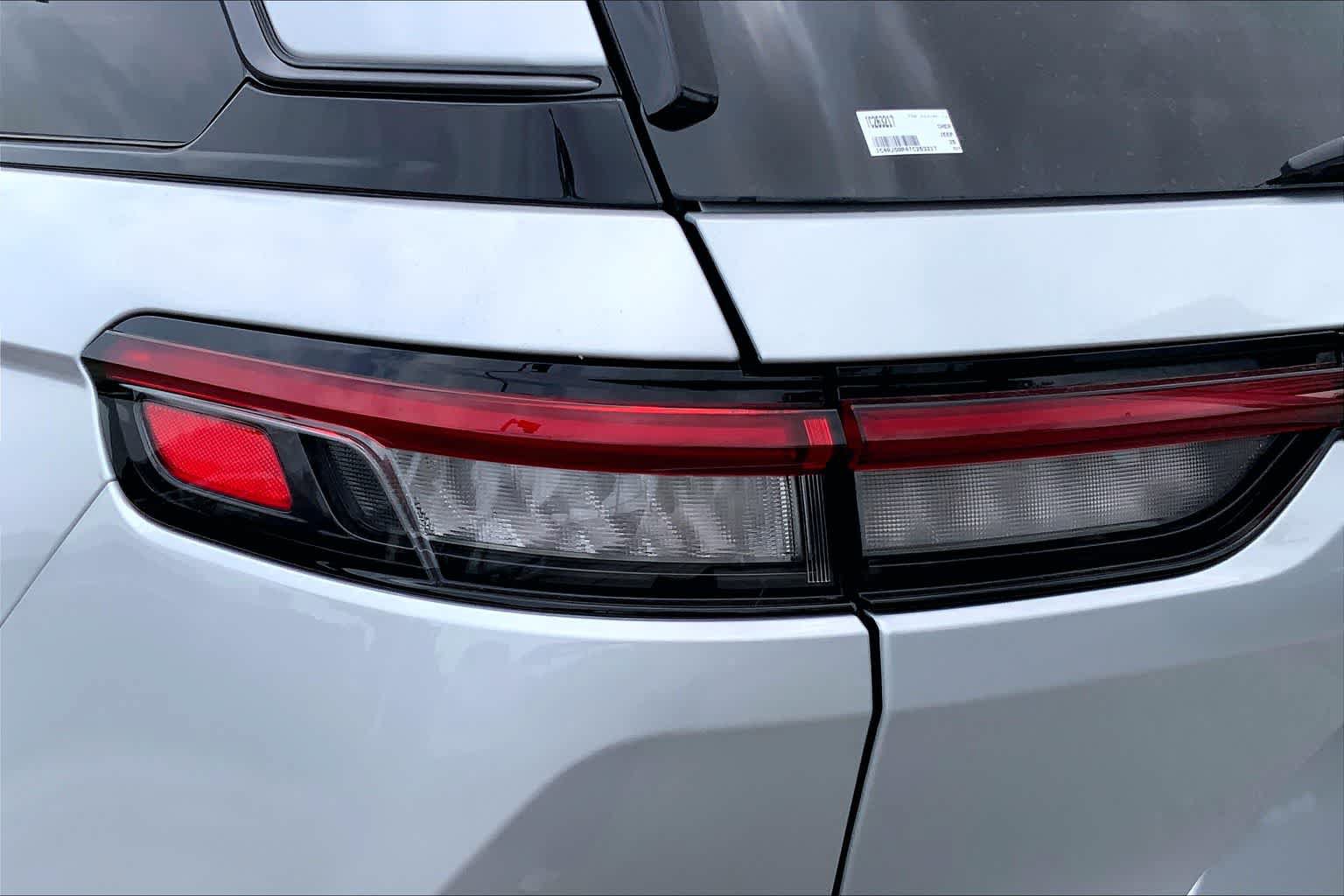 New 2026 Jeep Grand Cherokee Altitude RWD image 11