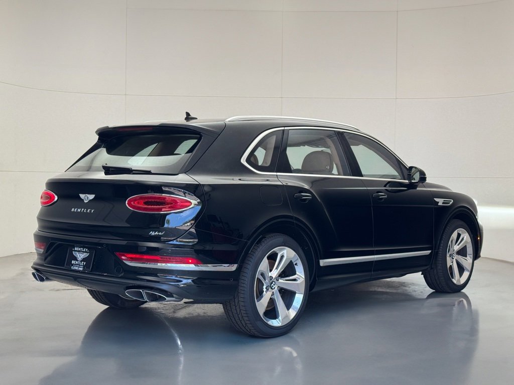 New 2024 Bentley Bentayga Plug-In Hybrid image 3