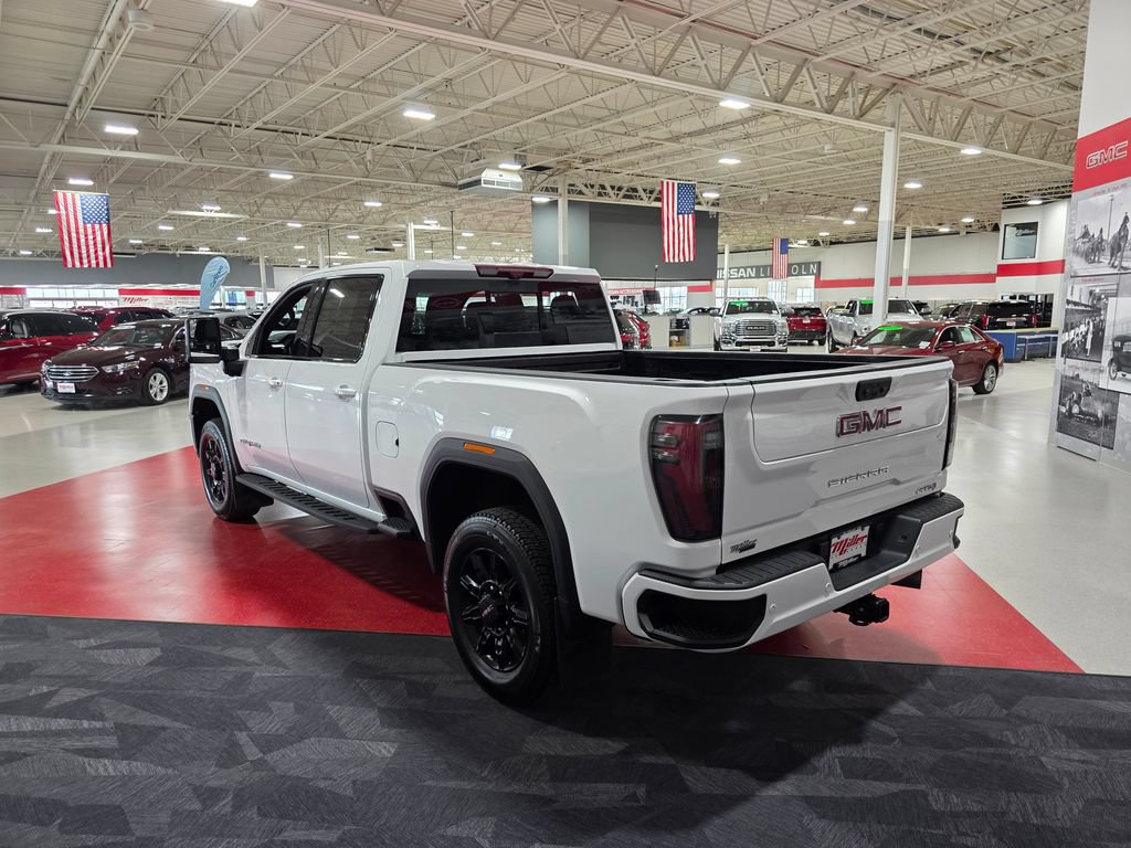 Certified 2024 GMC Sierra 3500 AT4 w/ Technology Package AWD/4WD image 8