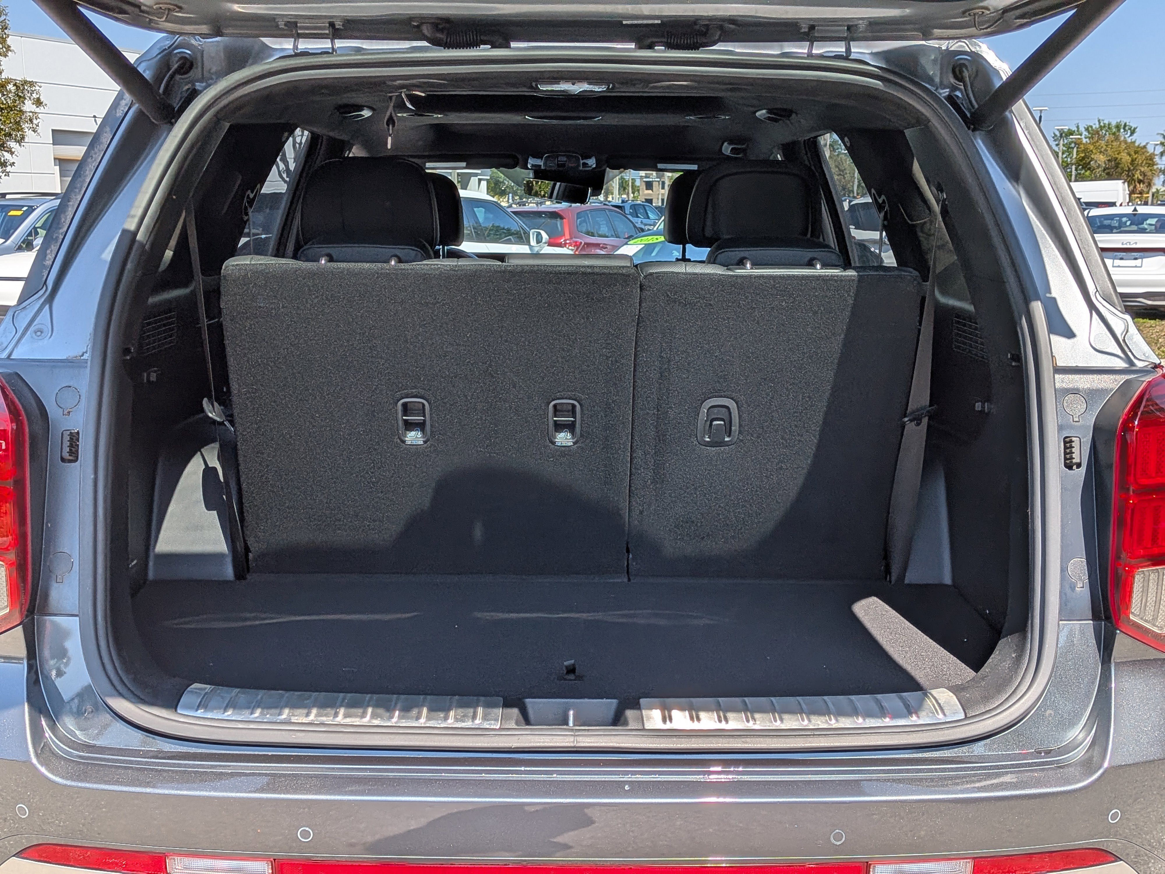 Used 2023 Hyundai Palisade Calligraphy image 13