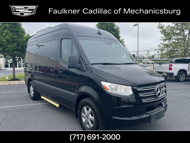 Used 2024 Mercedes-Benz Sprinter 2500 image 2