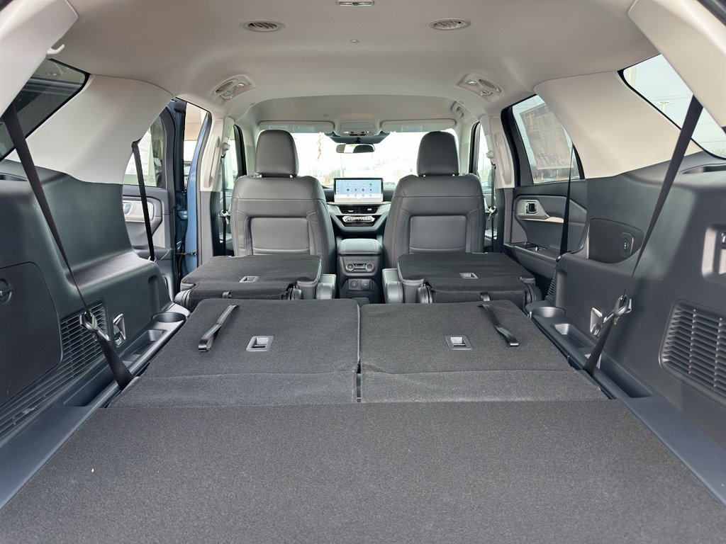 New 2026 Ford Explorer Active w/ Active Comfort Package image 35