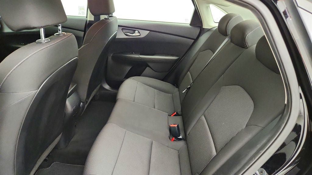 Used 2019 Kia Forte LXS FWD image 20