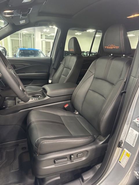 Used 2025 Honda Ridgeline TrailSport image 8