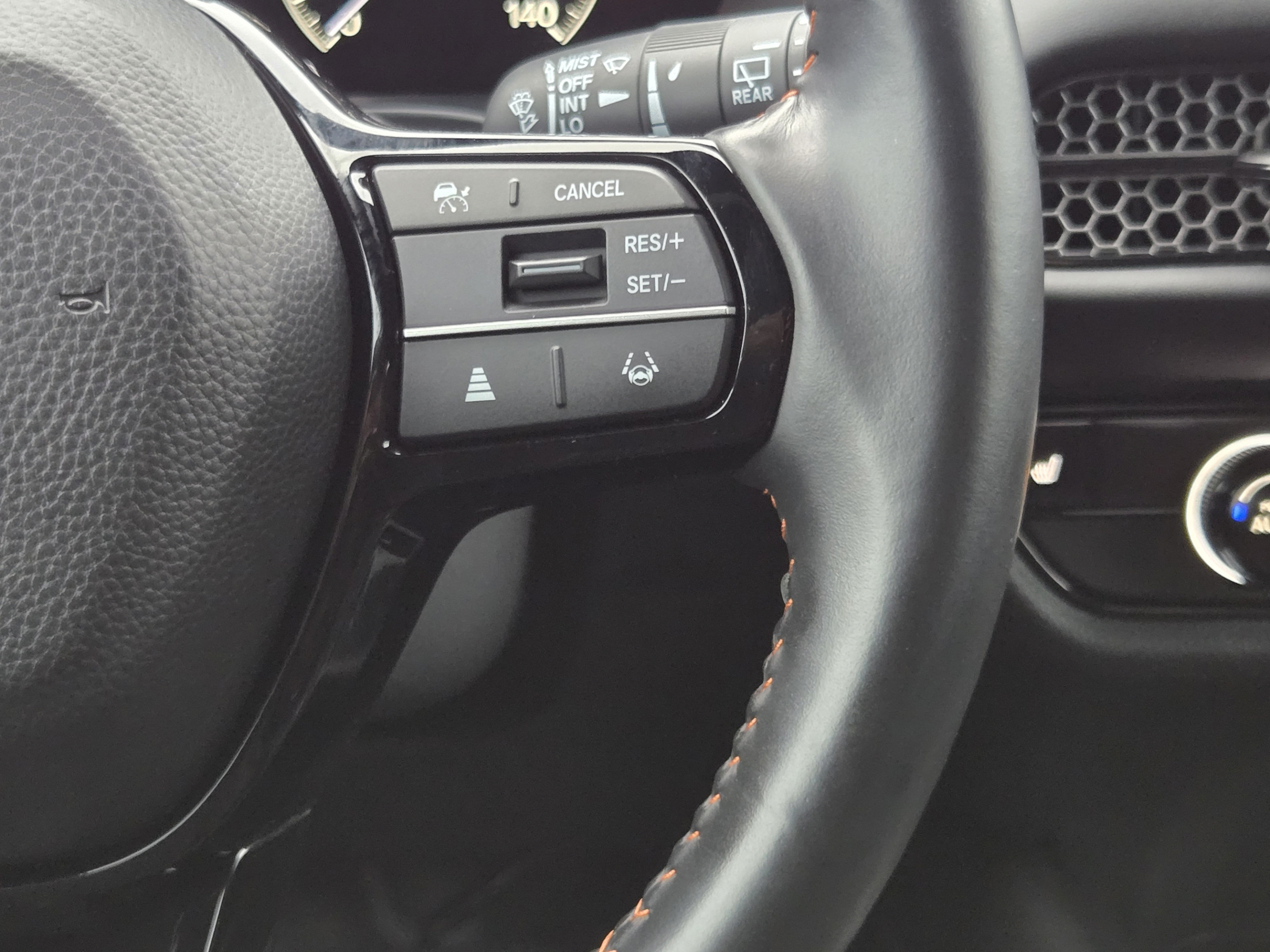Used 2025 Honda HR-V Sport image 26