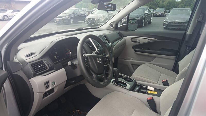 Used 2019 Honda Pilot LX image 10