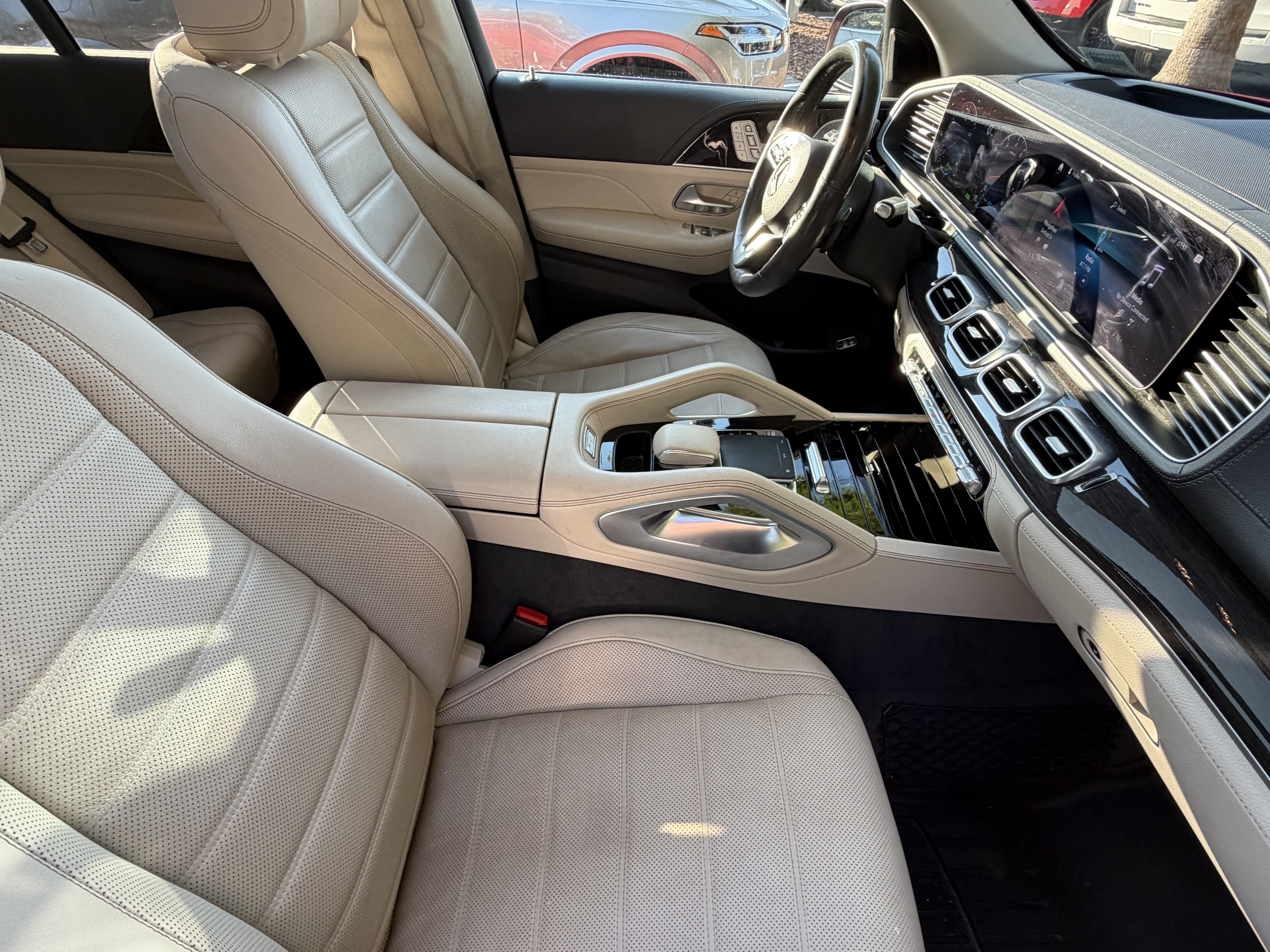 Used 2020 Mercedes-Benz GLE 450 4MATIC image 45