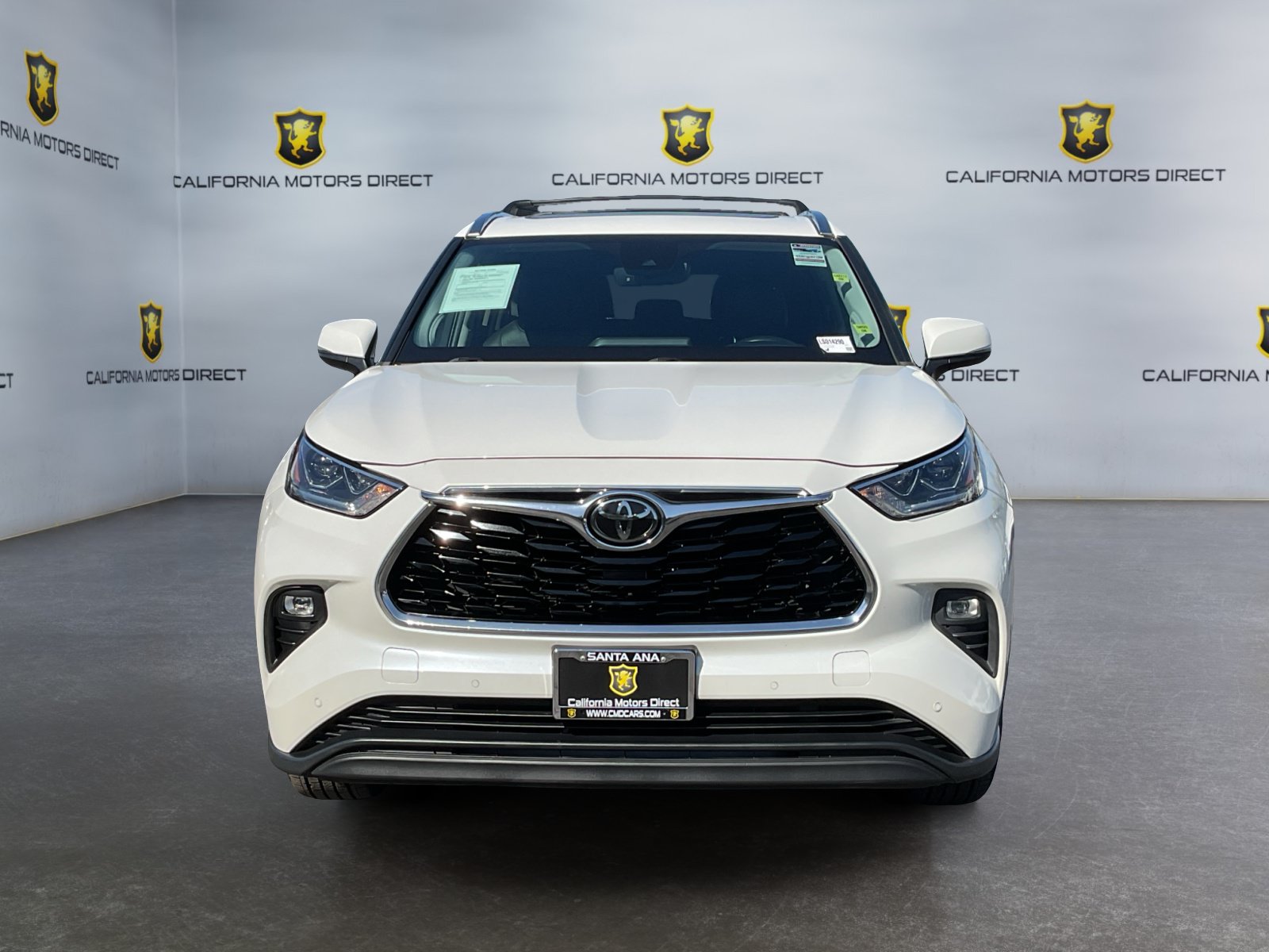 Used 2022 Toyota RAV4 XSE w/ XSE Grade Weather Package AWD/4WD image 2