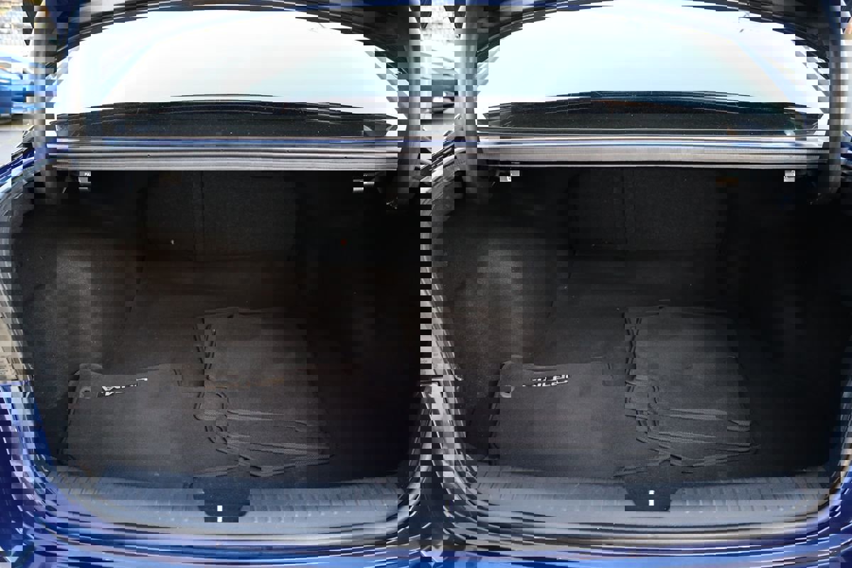 Used 2018 Kia Optima S w/ Panoramic Sunroof Package image 13