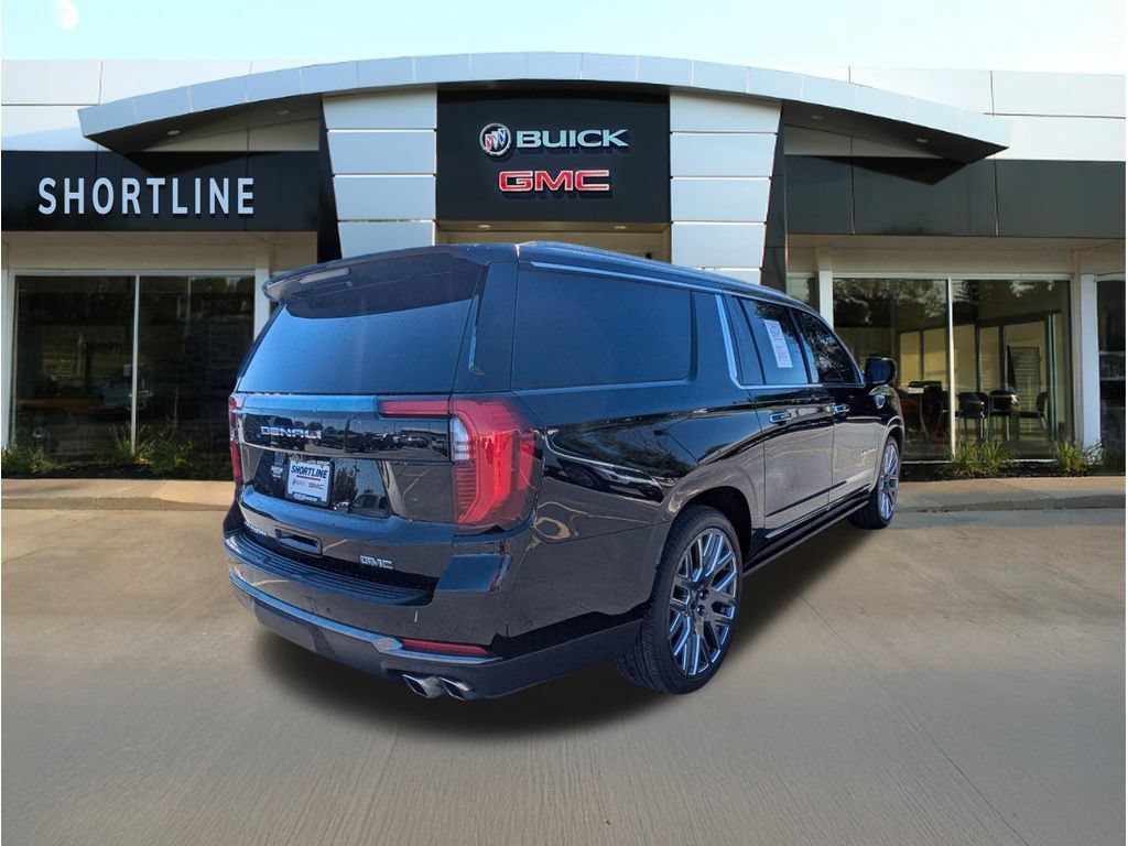 Used 2026 GMC Yukon XL Denali Ultimate w/ LPO, Floor Liner Package AWD/4WD image 3