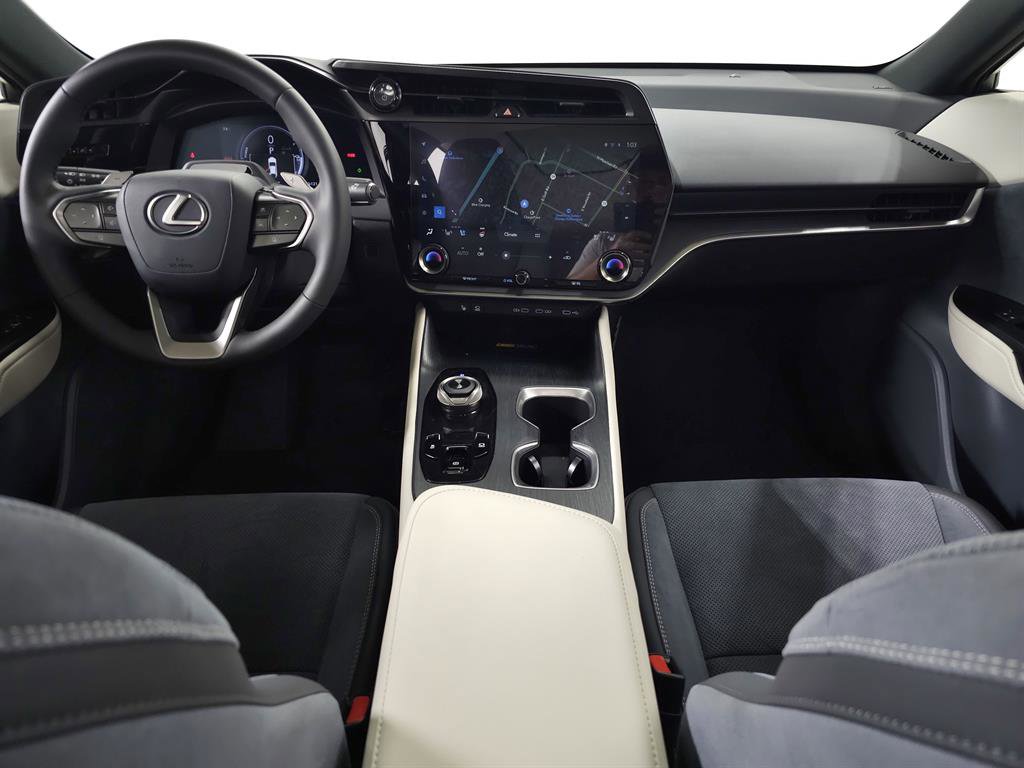 Used 2024 Lexus RZ 300e Premium image 12