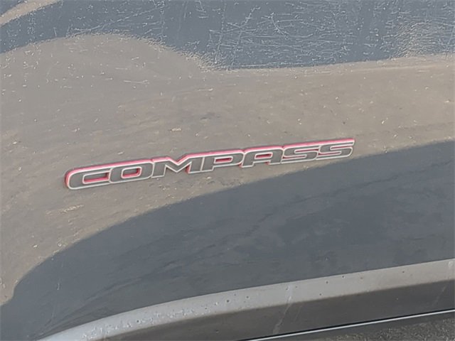 Used 2017 Jeep Compass Trailhawk w/ Navigation Group image 12