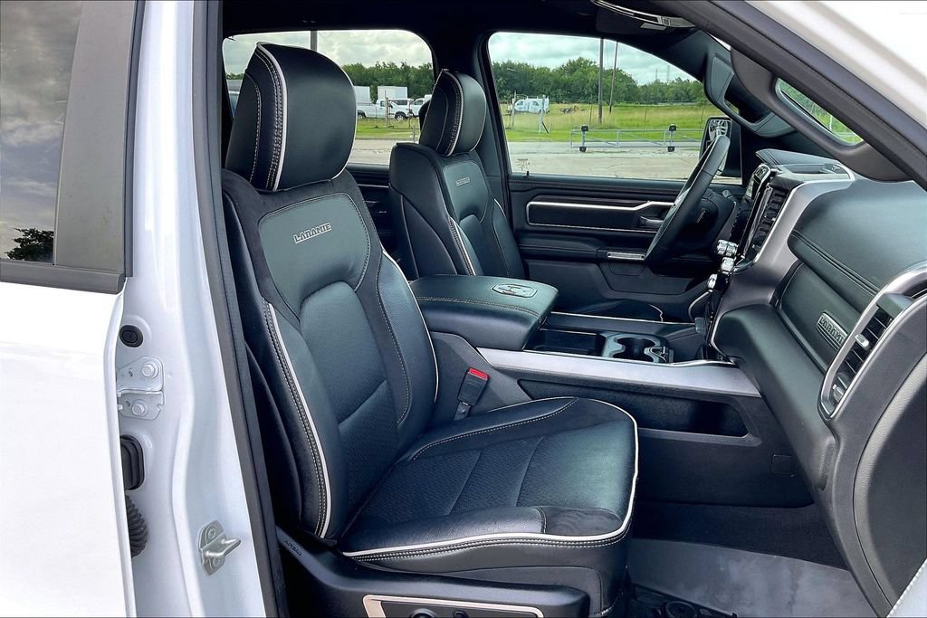 Used 2025 RAM 1500 Laramie w/ Sport Appearance Package AWD/4WD image 29