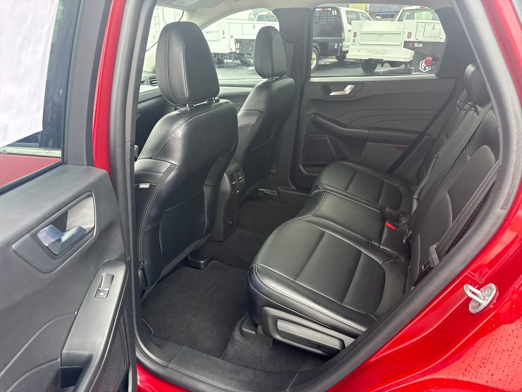 Used 2023 Ford Escape Platinum FWD image 16
