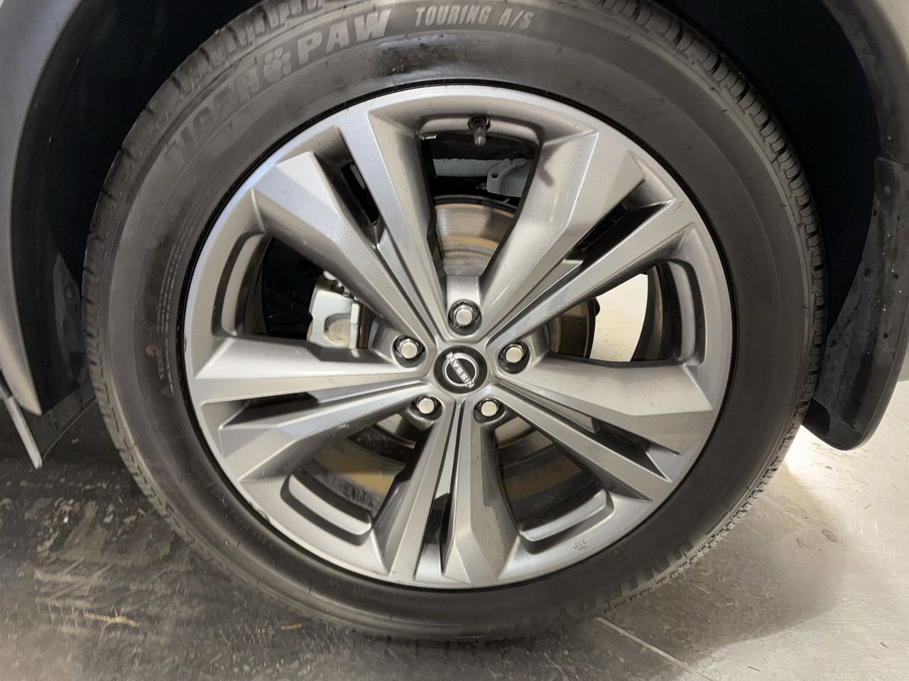 Used 2023 Nissan Murano Platinum w/ Cargo Package image 12