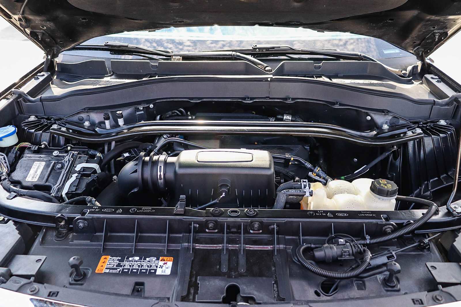 Used 2020 Ford Explorer Limited image 29