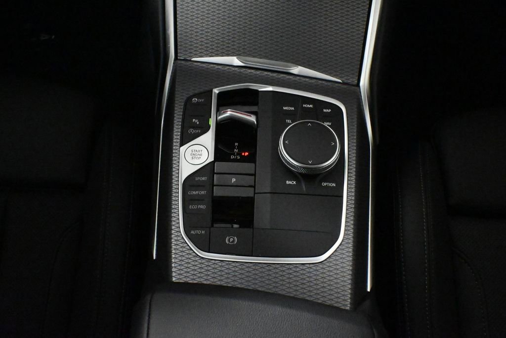 Used 2026 BMW 330i xDrive Sedan w/ Convenience Package image 25