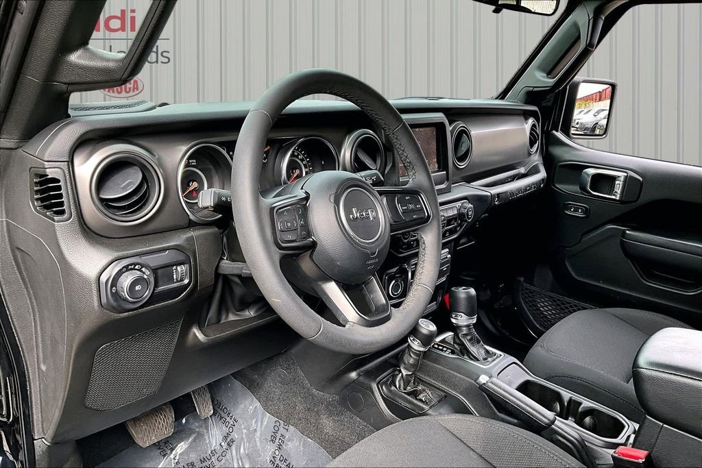Used 2023 Jeep Wrangler Sport S AWD/4WD image 17