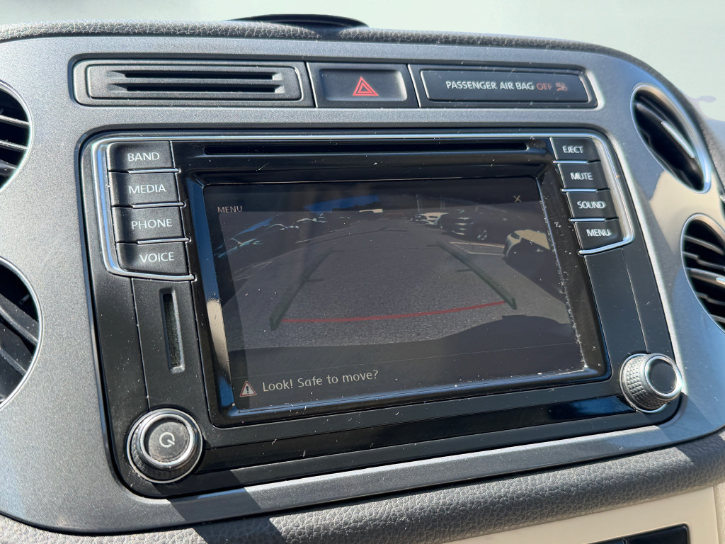 Used 2017 Volkswagen Tiguan Wolfsburg Edition FWD image 16