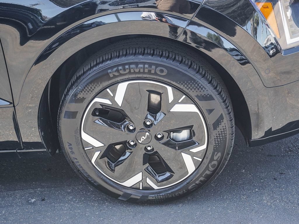 Certified 2023 Kia Niro Wave FWD image 10