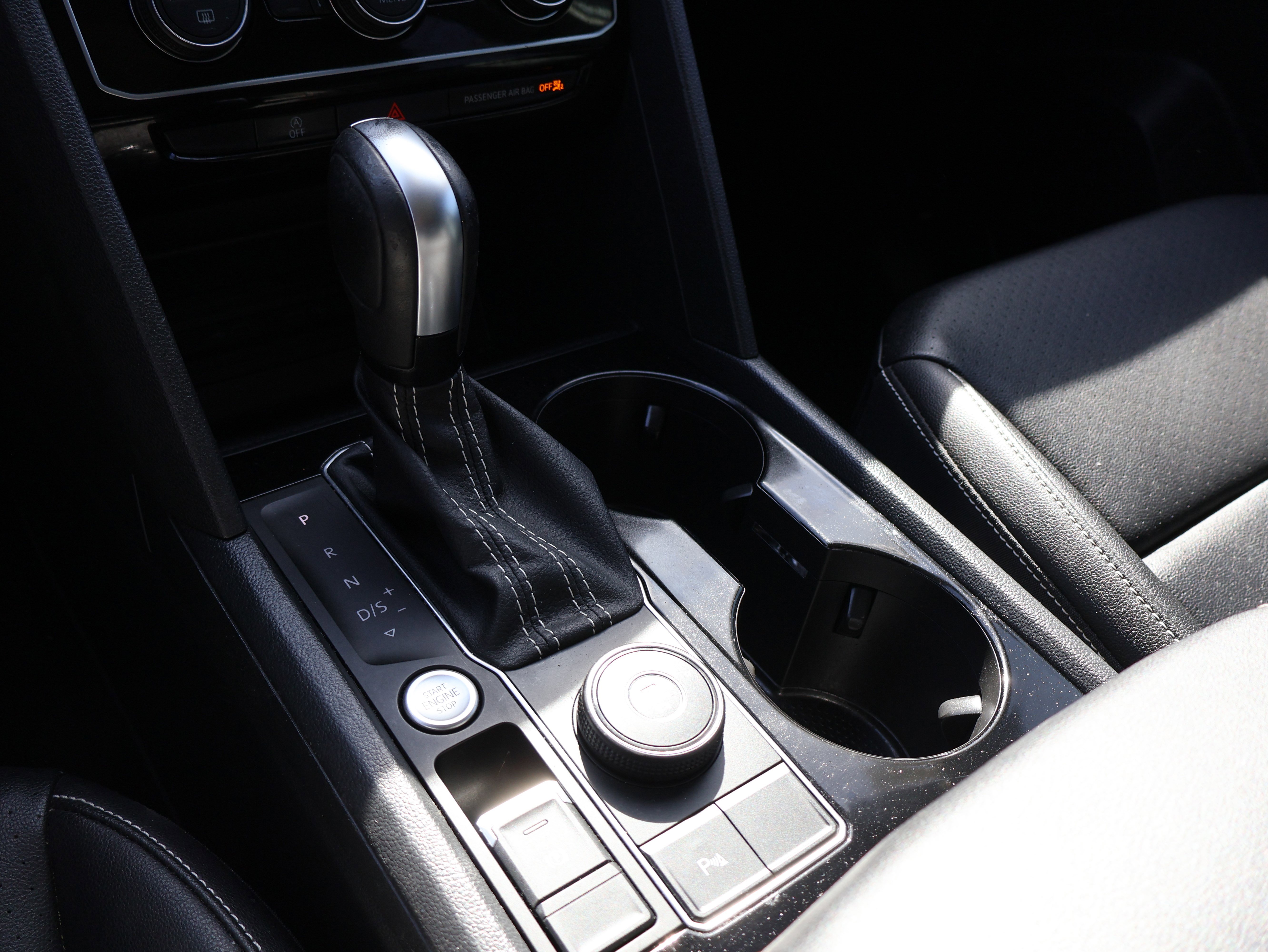 Used 2023 Volkswagen Atlas SEL image 28