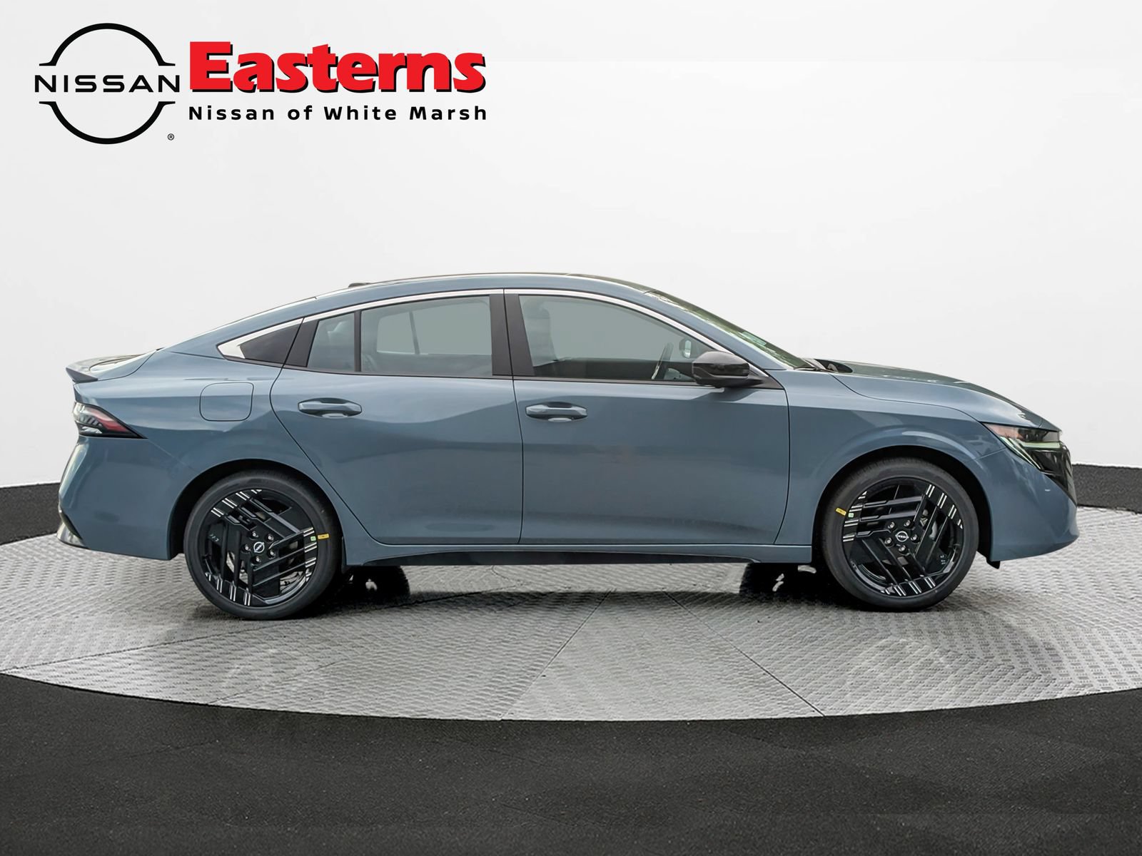 New 2027 Nissan Sentra SR w/ SR Premium Package FWD image 5