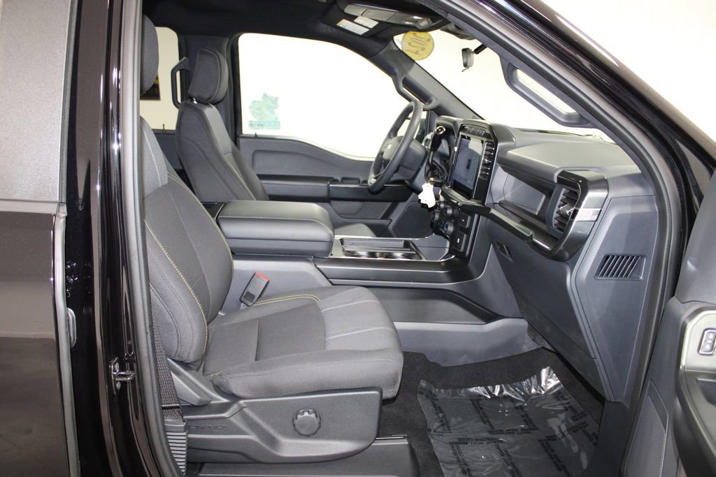 Used 2024 Ford F150 STX image 28