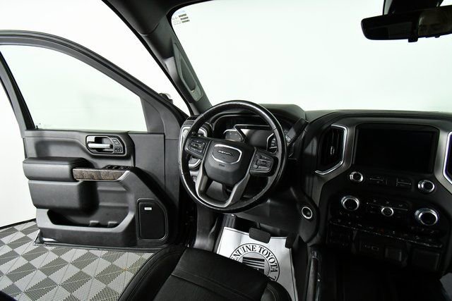 Used 2021 GMC Sierra 3500 Denali w/ Denali Black Diamond Edition image 19