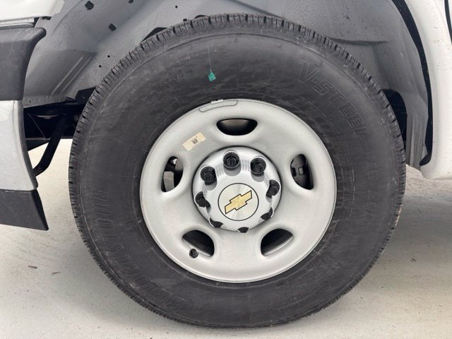 New 2026 Chevrolet Express 3500 w/ Power Convenience Package RWD image 42