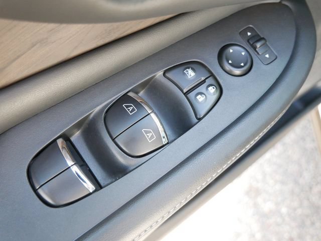 Used 2020 Nissan Murano Platinum AWD/4WD image 13