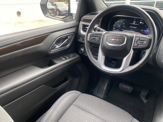 Used 2022 GMC Yukon SLE image 34