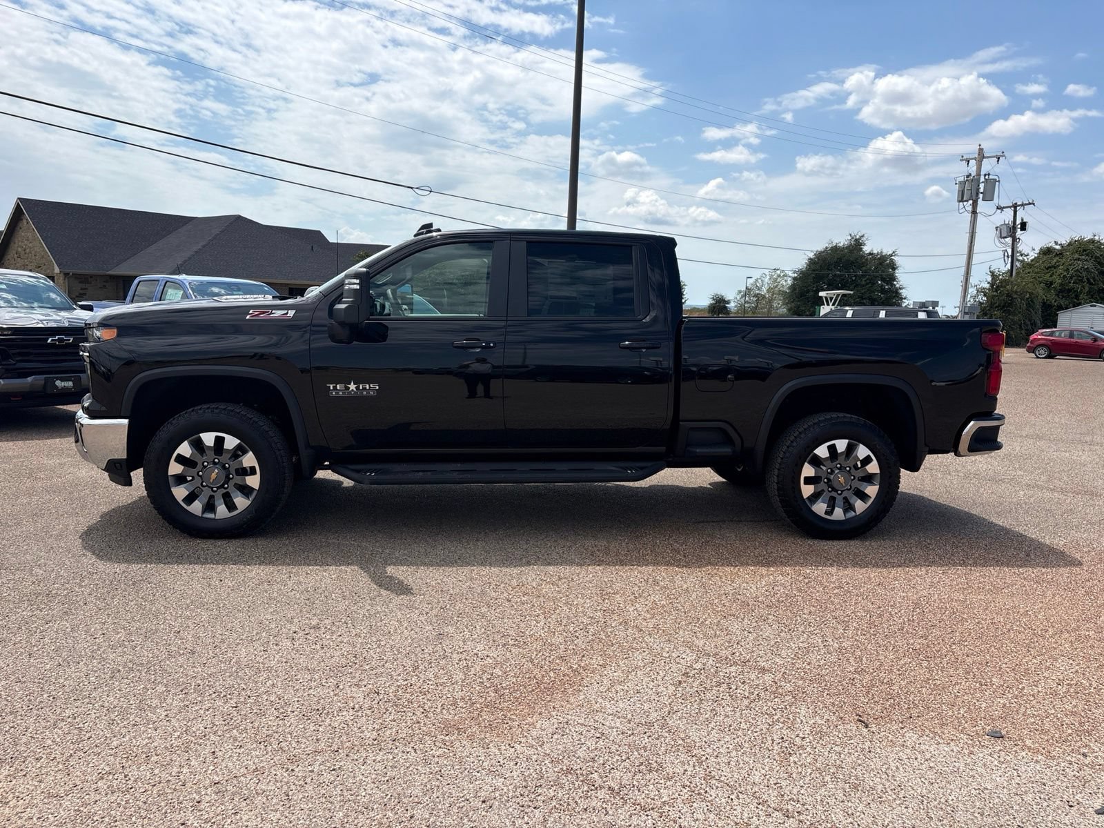 New 2026 Chevrolet Silverado 2500 LT w/ Texas Edition AWD/4WD image 2