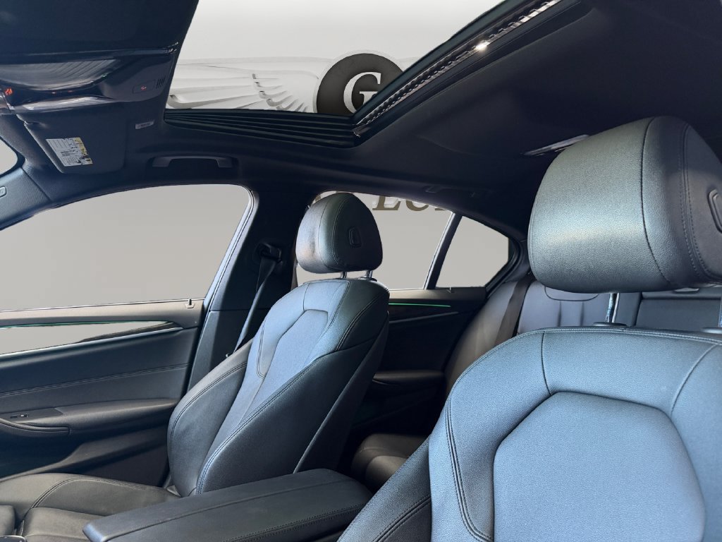 Used 2018 BMW 530i RWD image 9