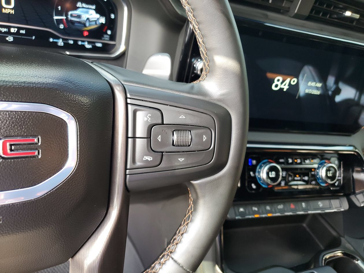 Used 2024 GMC Sierra 1500 AT4 w/ Technology Package AWD/4WD image 28