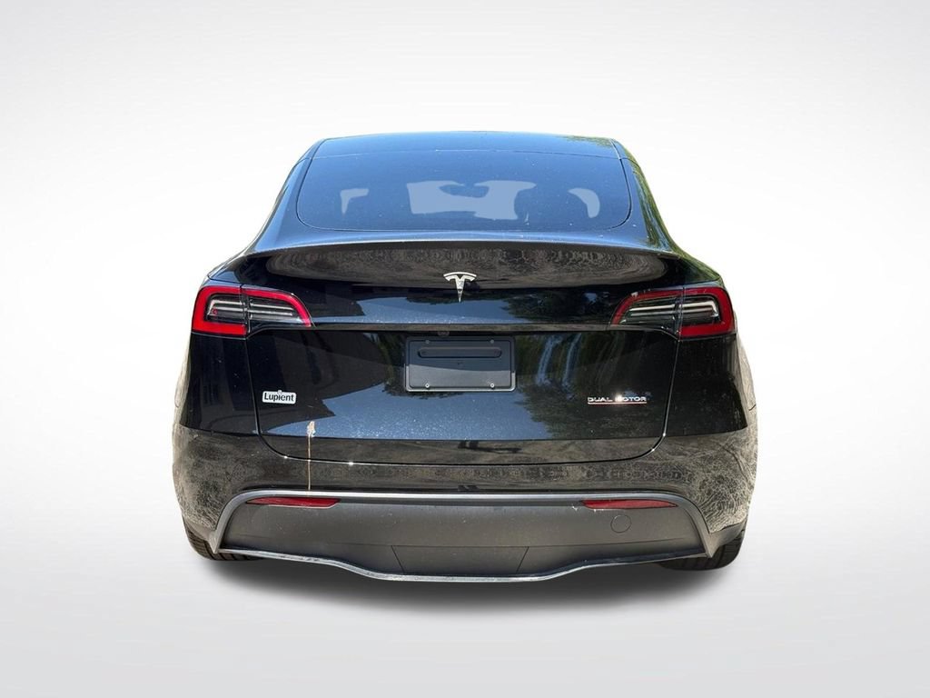 Used 2024 Tesla Model Y Performance AWD/4WD image 4