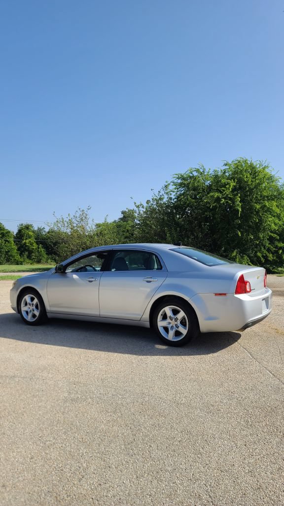 Used 2012 Chevrolet Malibu LS FWD image 4