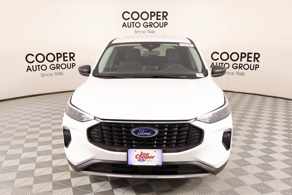 Used 2024 Ford Escape Active w/ Cold Weather Package image 9