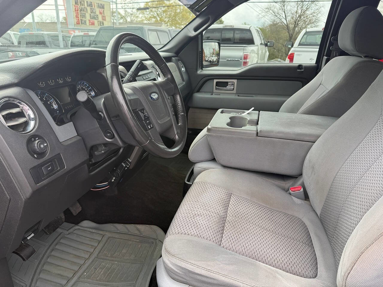 Used 2011 Ford F150 XLT w/ XLT Chrome Pkg image 12