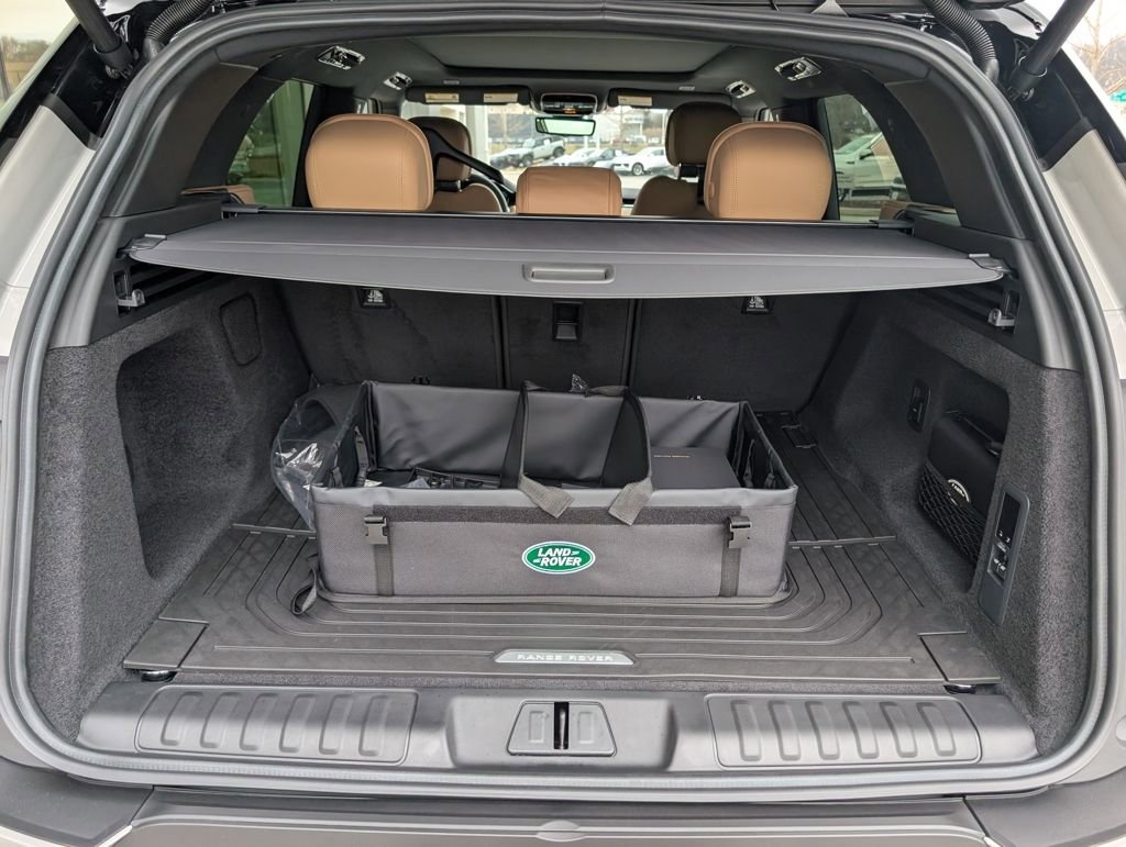New 2026 Land Rover Range Rover Sport SE AWD/4WD image 28