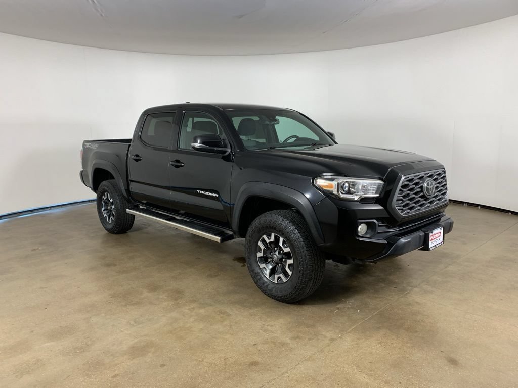 Used 2022 Toyota Tacoma TRD Off-Road w/ Technology Package AWD/4WD image 5