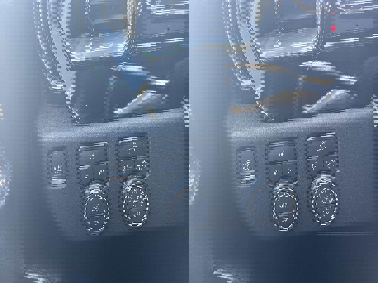 Used 2024 Chevrolet Silverado 2500 LT image 16