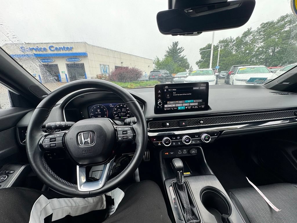 Used 2023 Honda Civic Sport Touring image 10