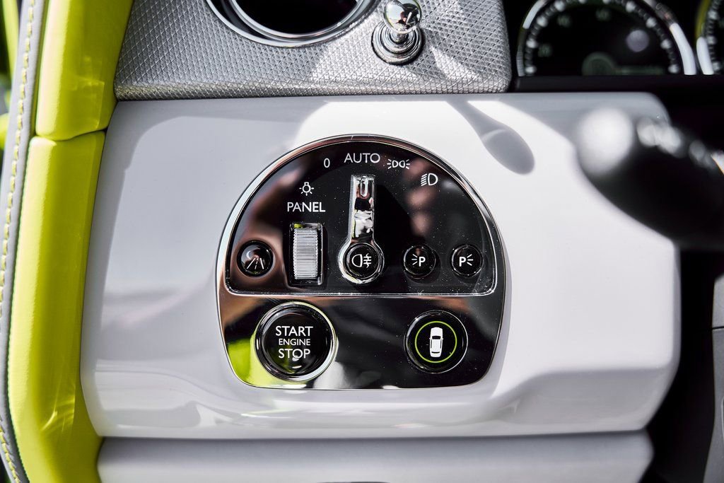 Used 2024 Rolls-Royce Cullinan image 74