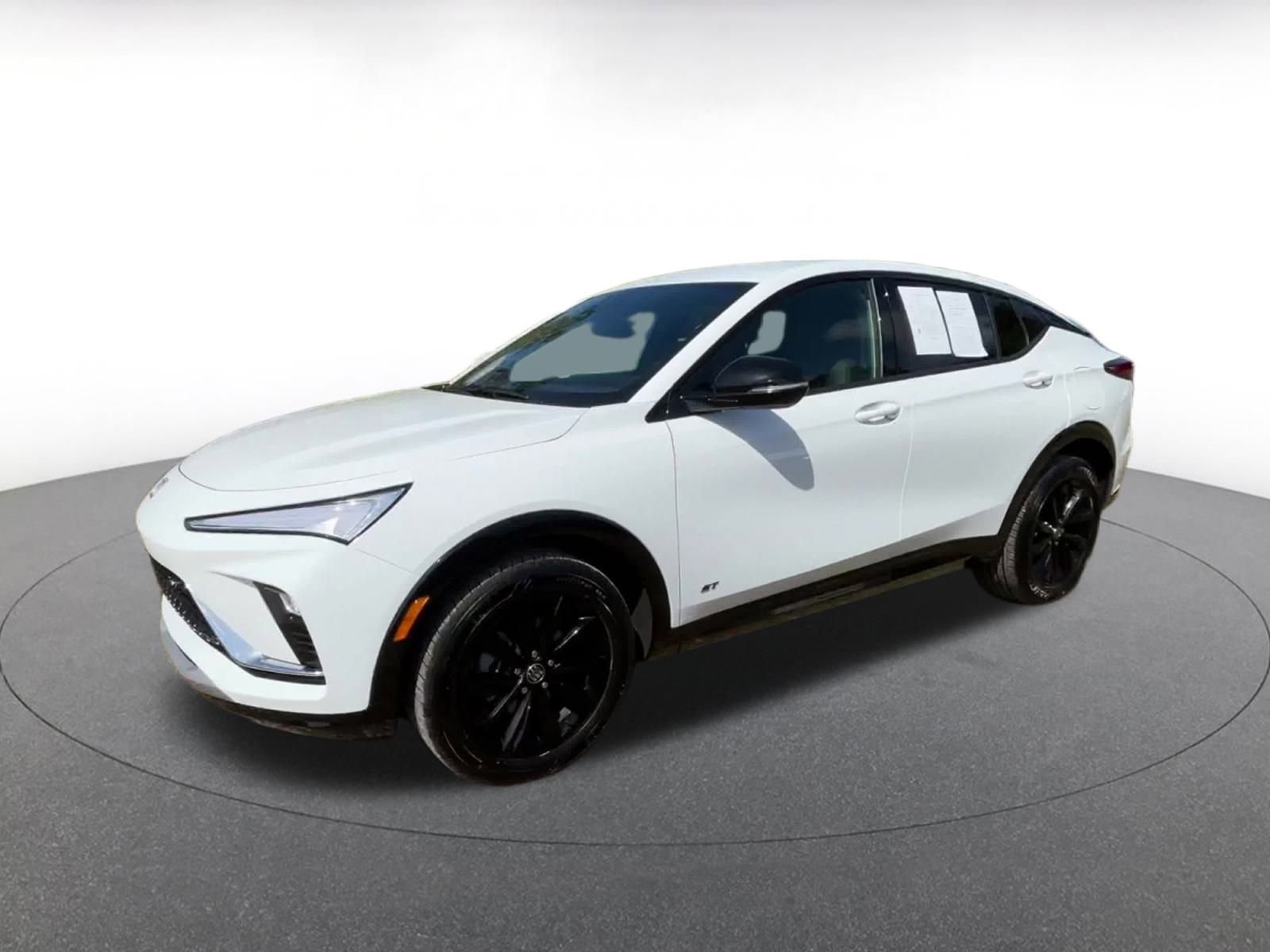 Used 2025 Buick Envista Sport Touring image 8