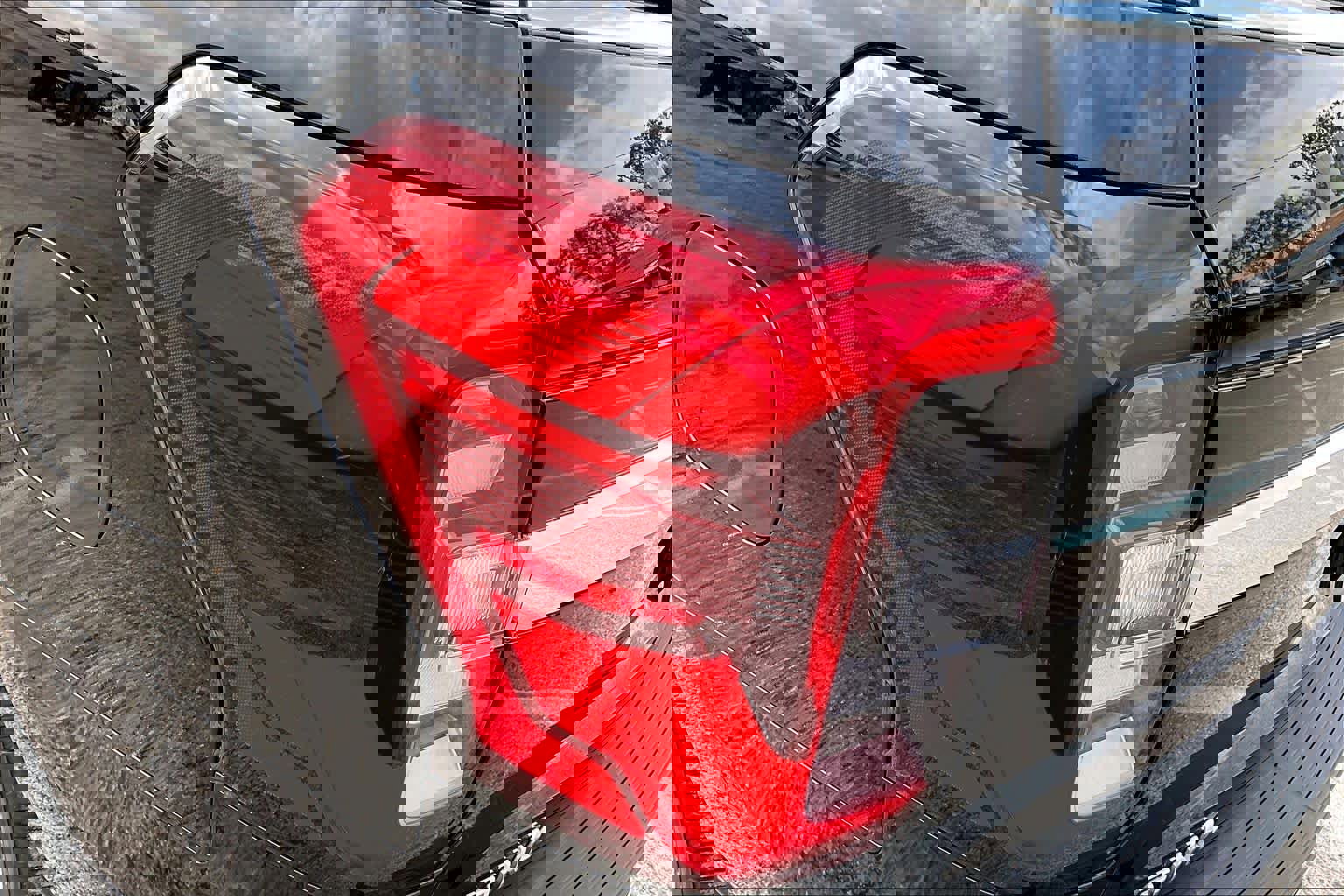 Used 2023 Ford Expedition Platinum image 28