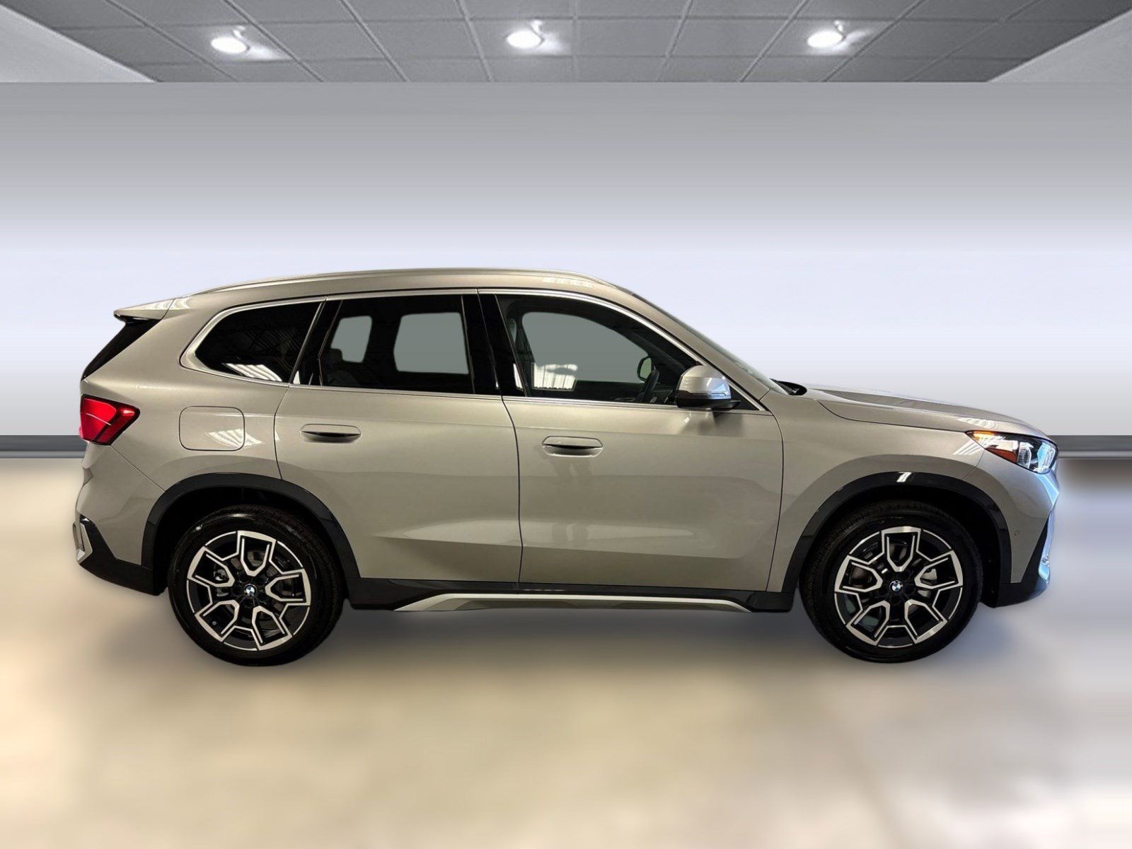 Used 2026 BMW X1 xDrive28i w/ Convenience Package AWD/4WD image 7