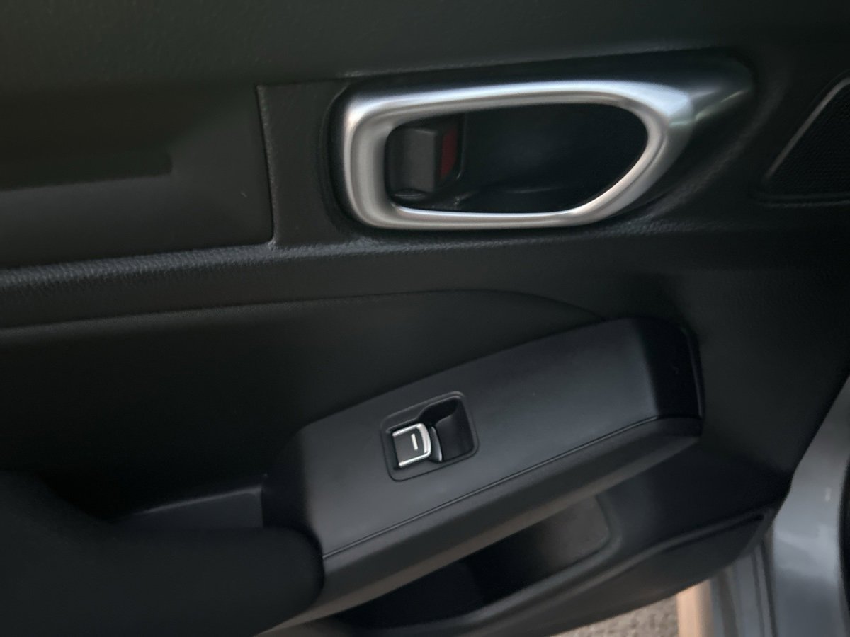 Used 2024 Honda Civic Sport image 28